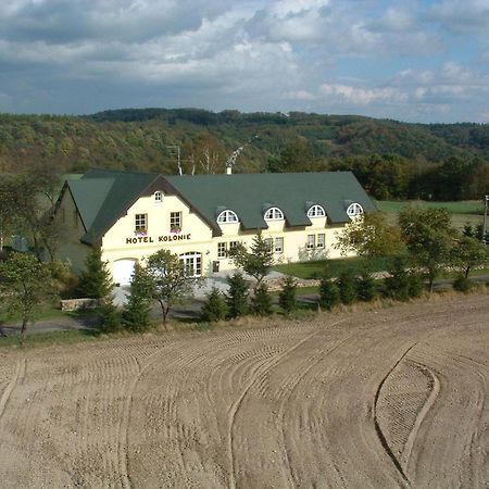 Hotel Kolonie Křivoklát Kültér fotó