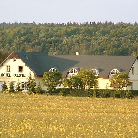 Hotel Kolonie Křivoklát Kültér fotó
