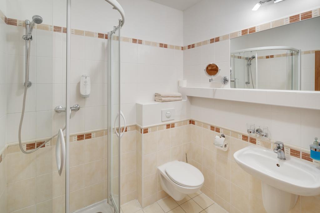 Hotel Kolonie Křivoklát Kültér fotó
