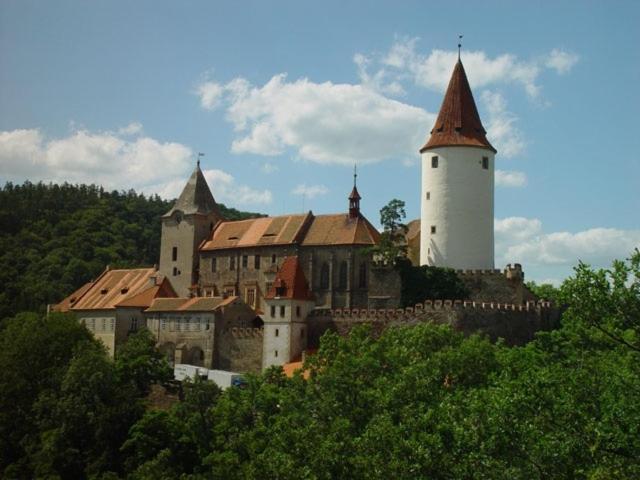 Hotel Kolonie Křivoklát Kültér fotó